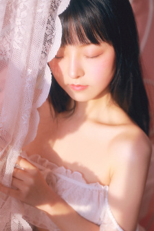 一边喂奶一边按摩乳房好吗